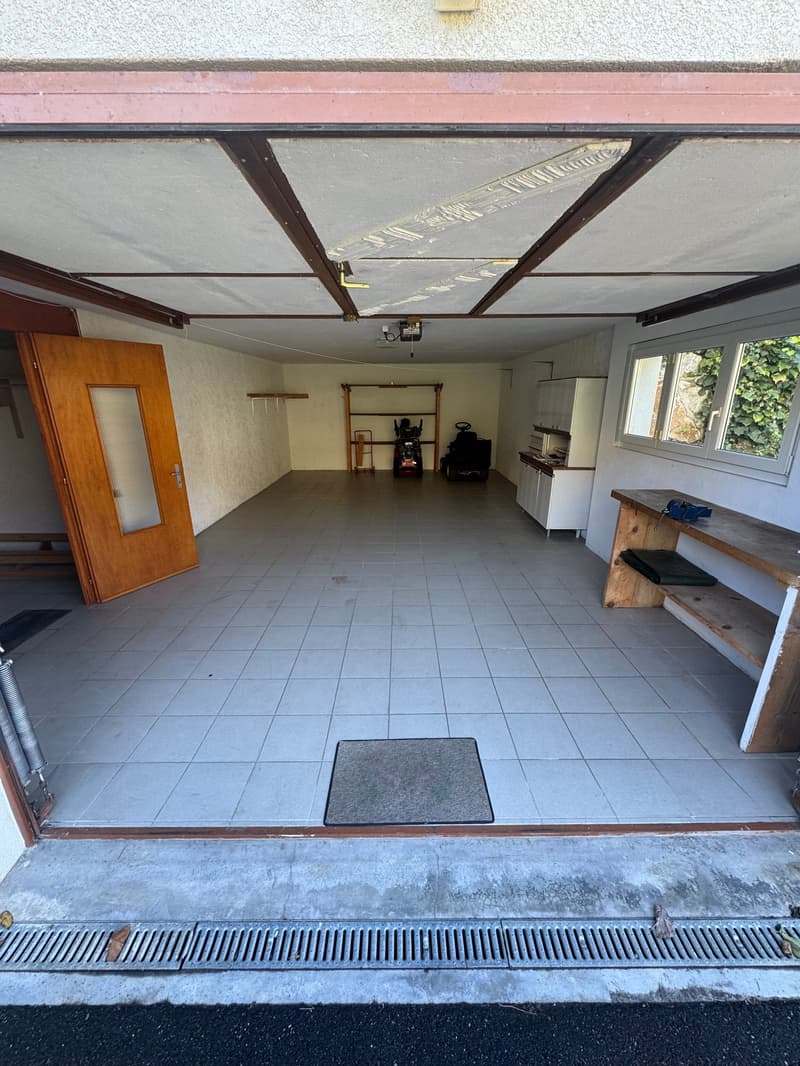 Magnificent individual villa with panoramic views of the mountains in Conthey (24)