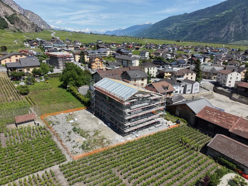 New 3.5-room apartment with balcony and beautiful view in Leytron (1)