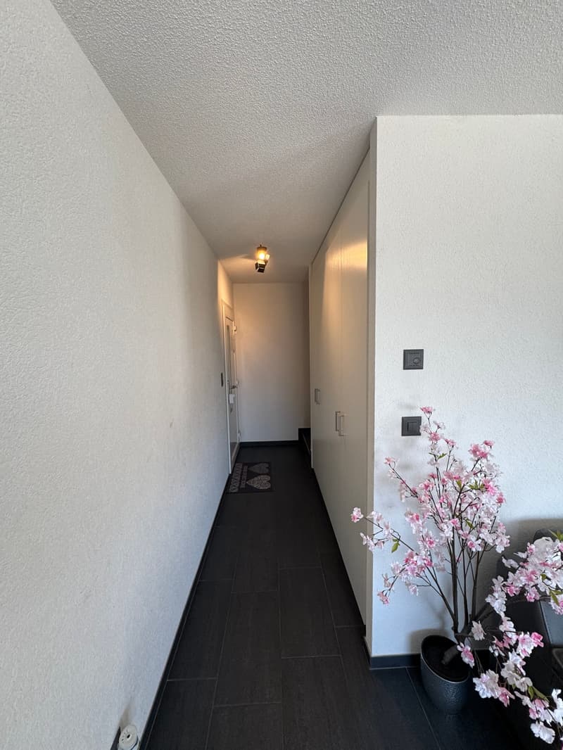 Casa familiare moderna di 5.5 locali a Saxon – Vista panoramica sulle montagne (9)