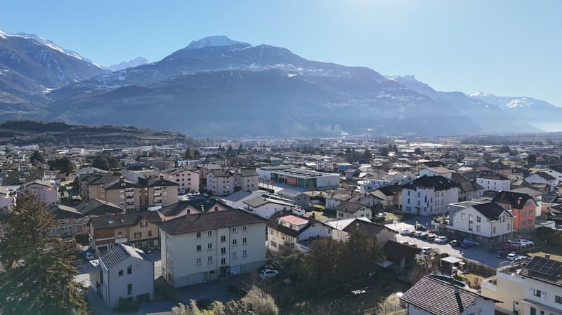 Appartamento nuovo di 3,5 locali con vista panoramica a Conthey (10)