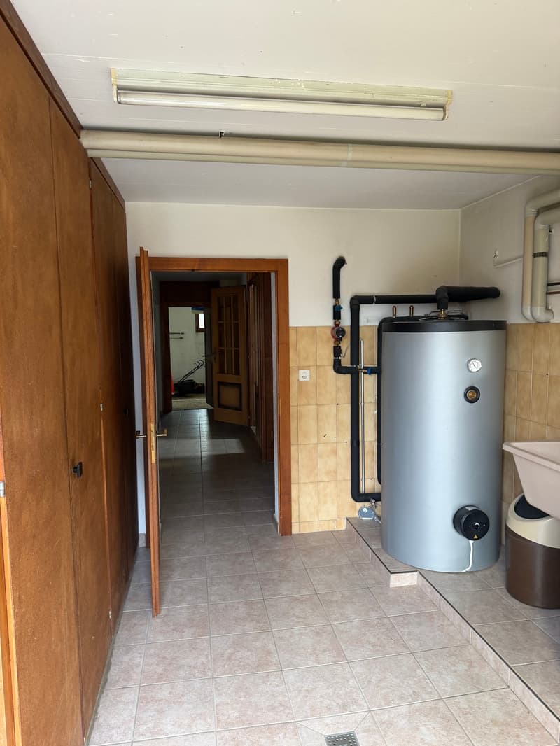 Villa à Saillon – beaux volumes et potentiel de modernisation (39)
