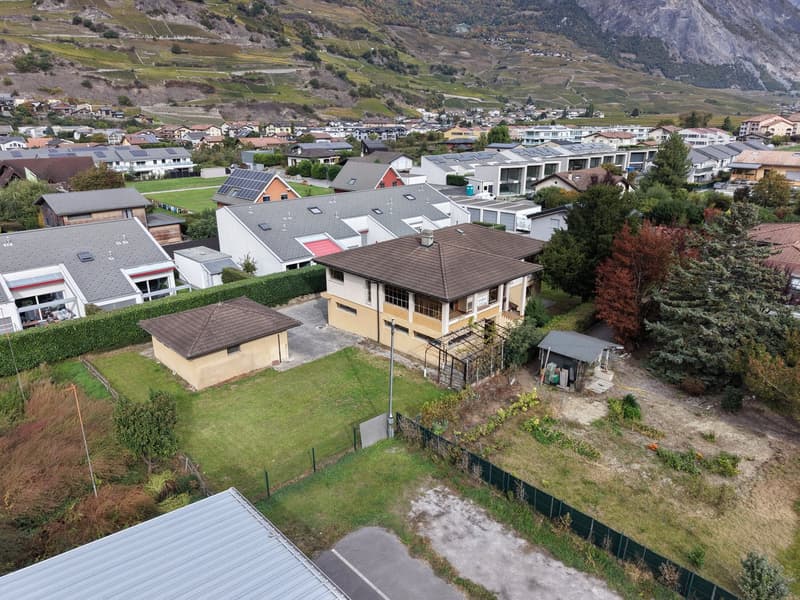Villa à Saillon – beaux volumes et potentiel de modernisation (3)