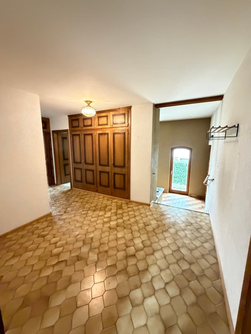 Villa à Saillon – beaux volumes et potentiel de modernisation (27)
