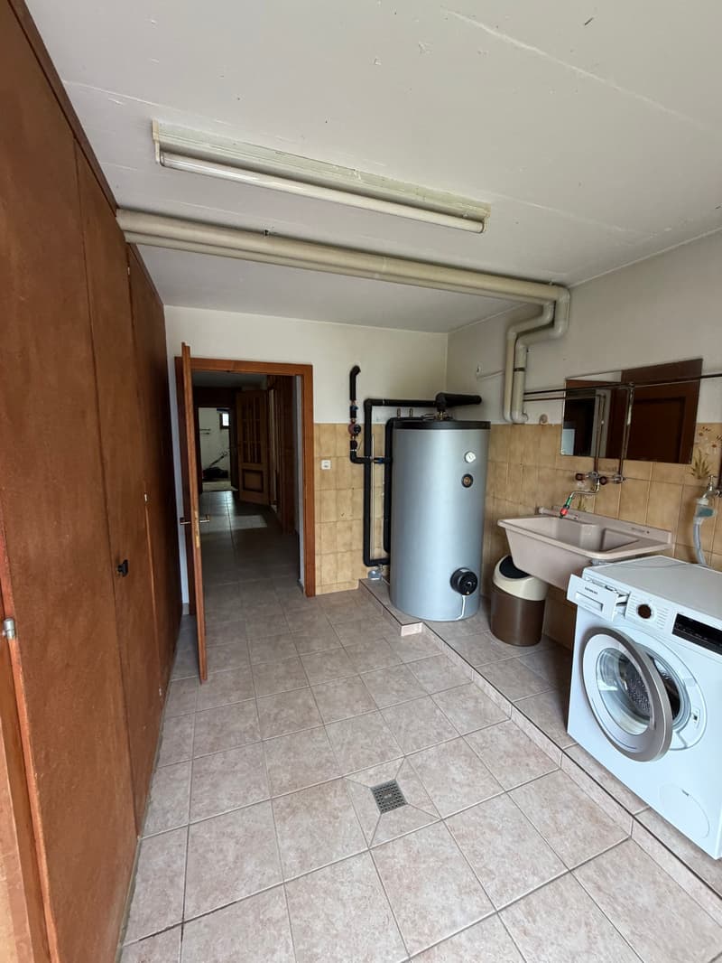 Villa à Saillon – beaux volumes et potentiel de modernisation (40)