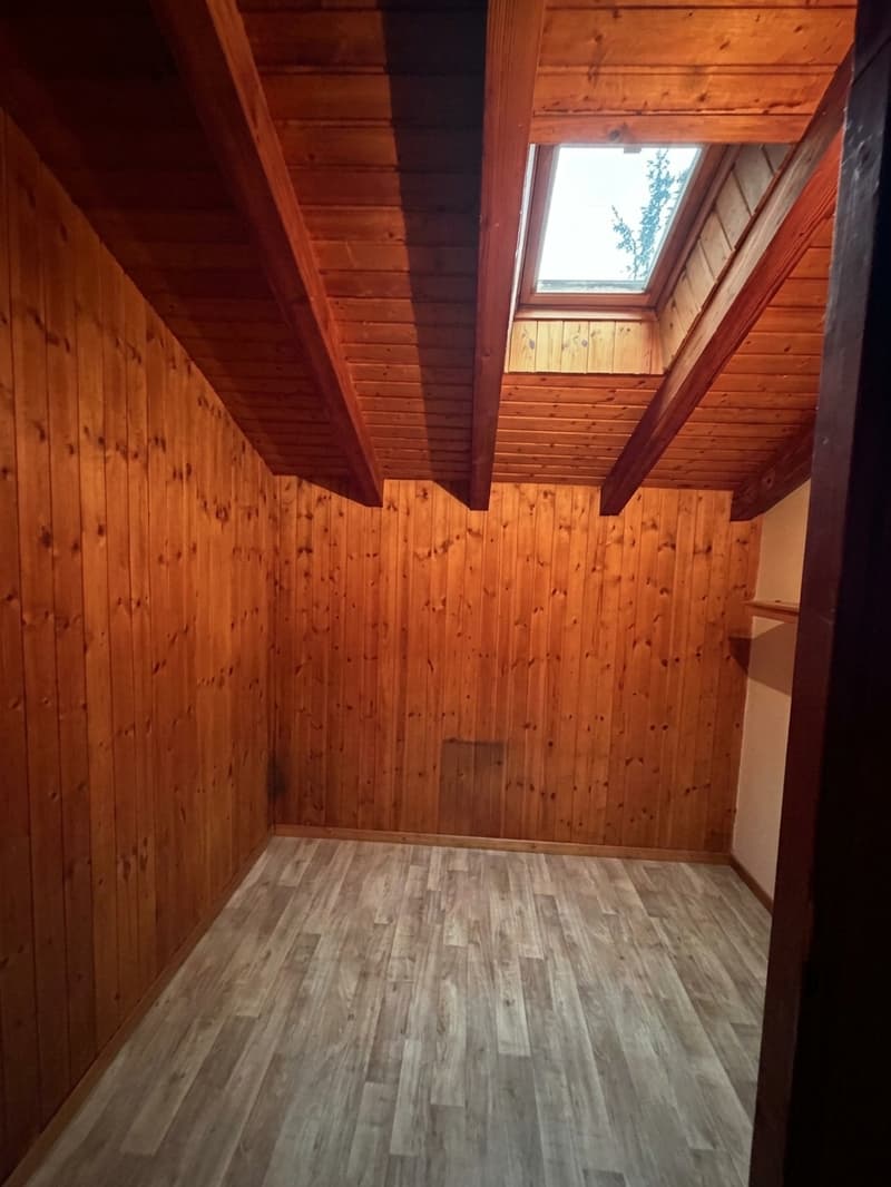 Chalet chaleureux de 4,5 pièces avec vue et garage à Chamoson (6)