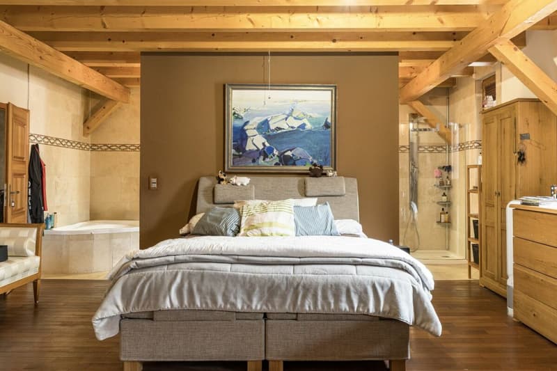 An Exceptional Property Blending Contemporary Elegance with Rustic Authenticity (12)