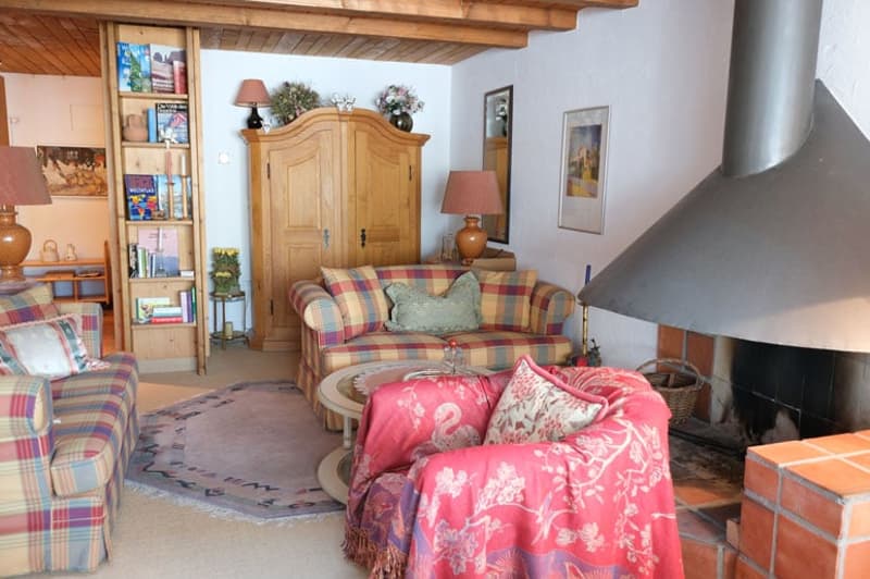 A 2.5-room apartment with a gallery in a prime location in Laax (2)