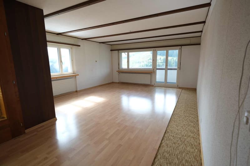 Die grosse und gemütliche 3.5 Zimmerwohnung in Sedrun (4)