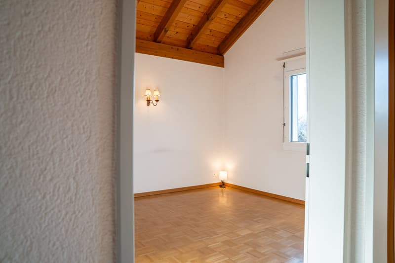 Appartamento di 4½ locali con galleria | ultimo piano | posizione soleggiata a sud a Sutz (10)