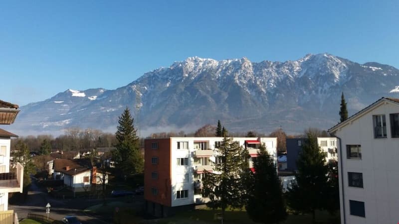 Top-modern and cozy balcony with mountain view! (9)
