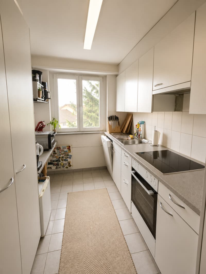 À proximité immédiate du centre-ville, plan d'étage spacieux avec balcon convivial ! (2)