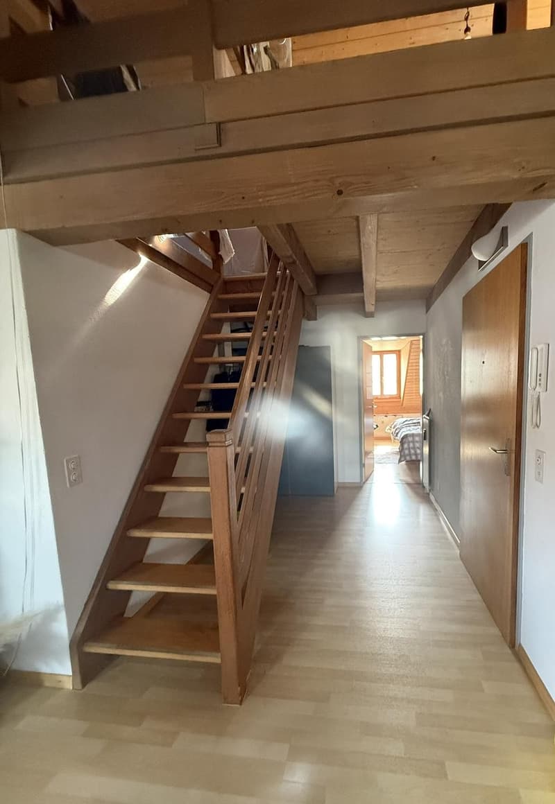 Stilvolle Dachwohnung mit Balkon und grosser Galerie! (6)