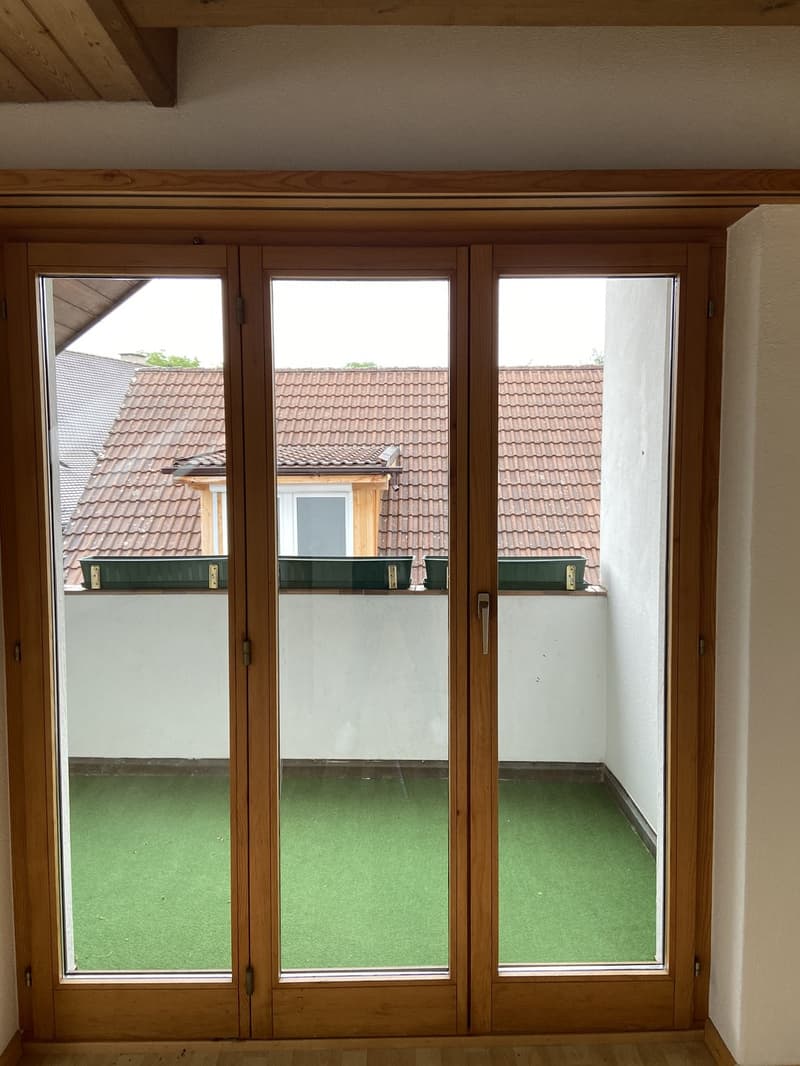 Stilvolle Dachwohnung mit Balkon und grosser Galerie! (9)