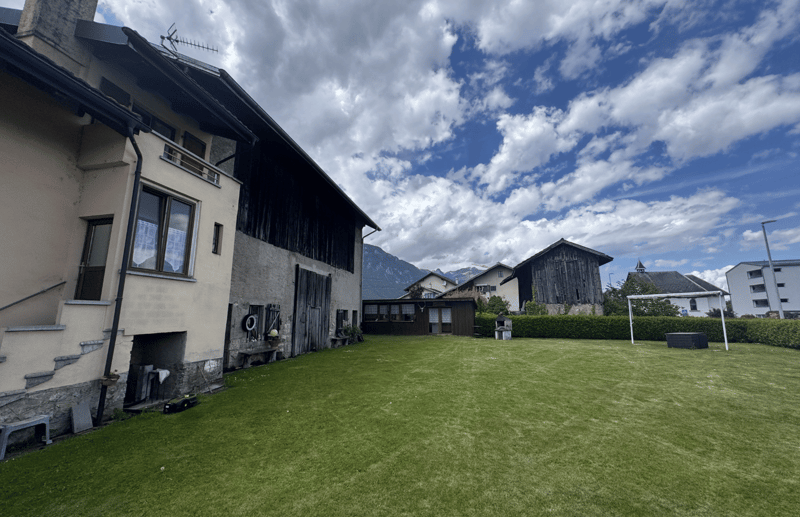 Opportunità sviluppatore – Fattoria abitabile + granaio da sviluppare – Collombey (4)