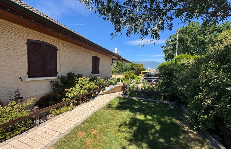 Villa mit 8 Zimmern in Viager besetzt ohne Miete – Pool und Garten – Vernier (GE) (4)