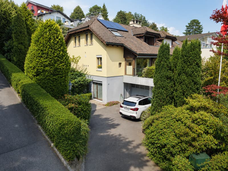 Charmantes 5.5-Zimmer-Doppeleinfamilienhaus (13)