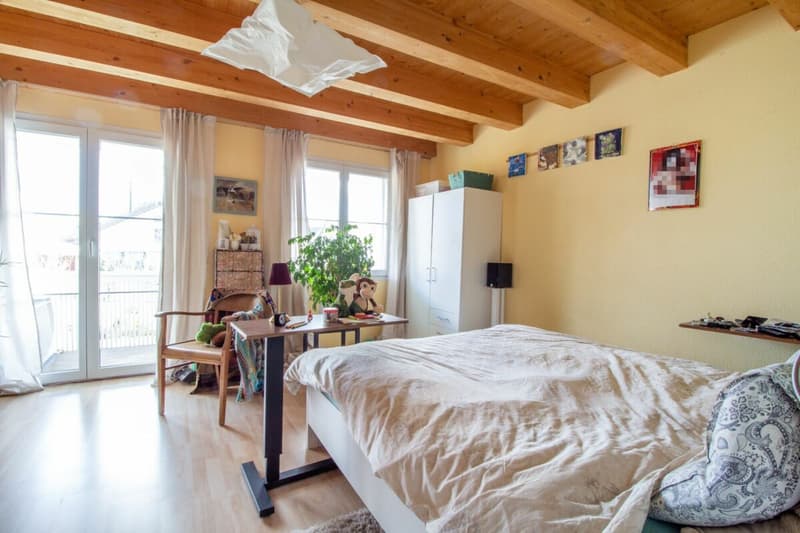 Maison de rangée de 5,5 pièces avec grand grenier utilisable (9)