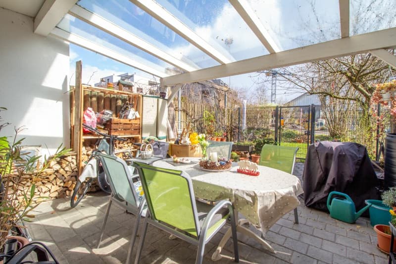 Maison de rangée de 5,5 pièces avec grand grenier utilisable (16)