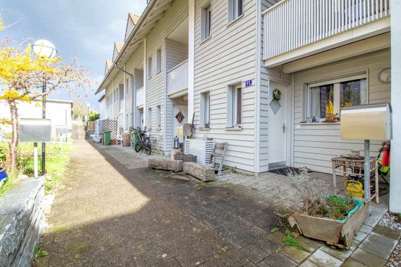 Maison de rangée de 5,5 pièces avec grand grenier utilisable (14)
