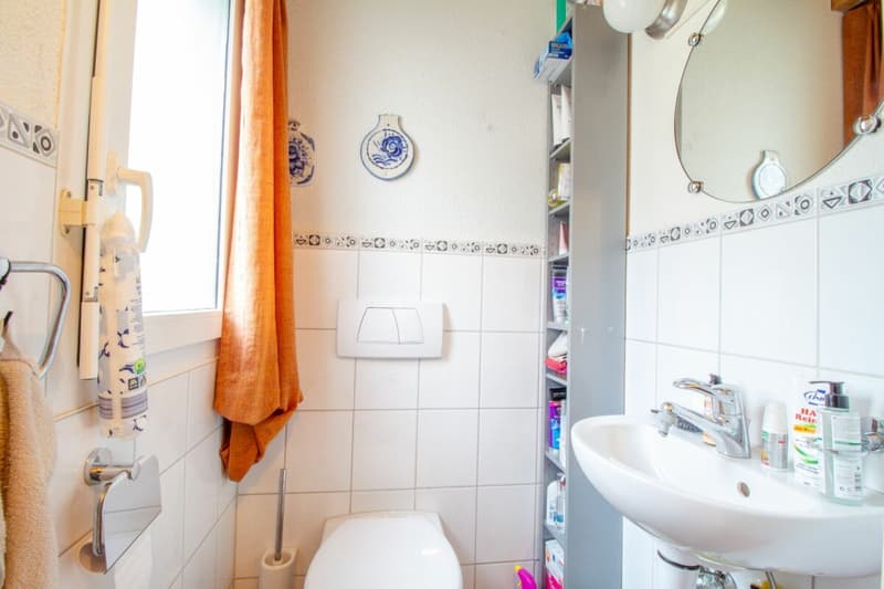 Maison de rangée de 5,5 pièces avec grand grenier utilisable (7)