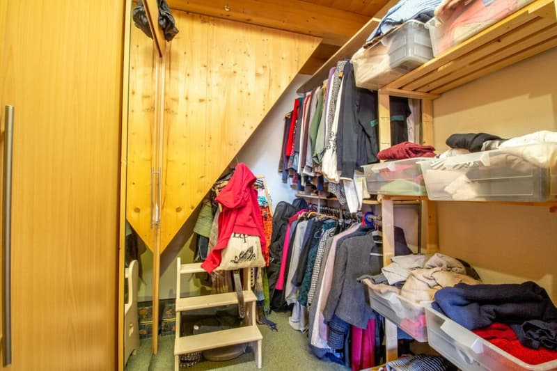 Maison de rangée de 5,5 pièces avec grand grenier utilisable (11)