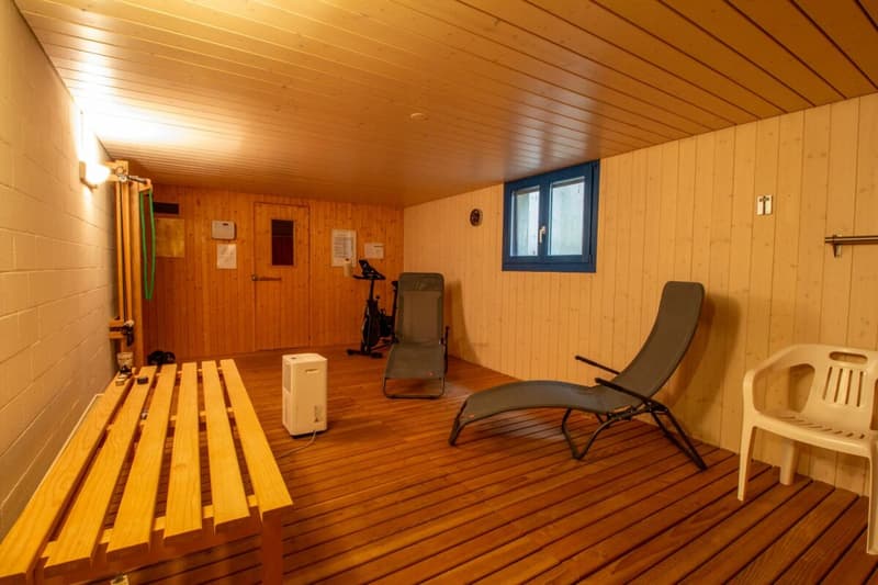Renovated and family-friendly 5.5 room row house (27)