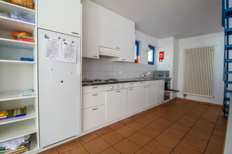 Renovated and family-friendly 5.5 room row house (26)
