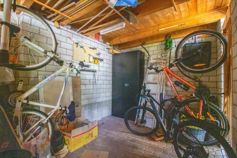 Renovated and family-friendly 5.5 room row house (17)