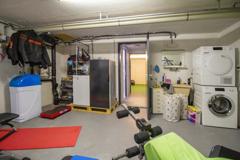 Renovated and family-friendly 5.5 room row house (18)