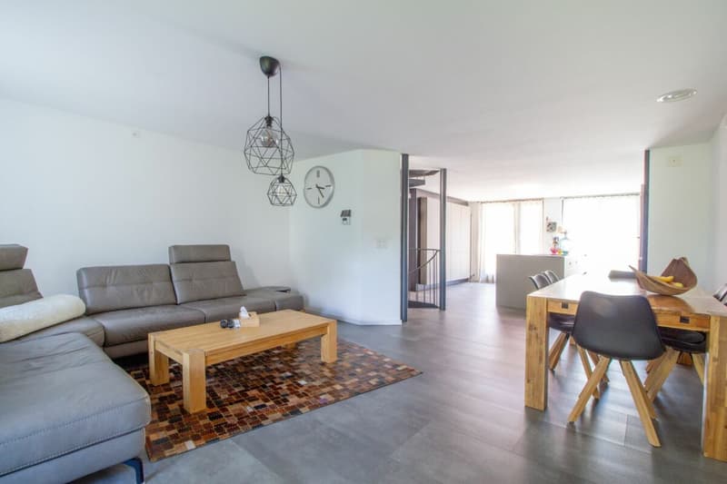 Renovated and family-friendly 5.5 room row house (6)