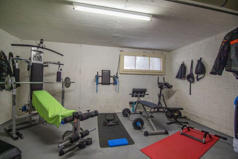 Renovated and family-friendly 5.5 room row house (19)