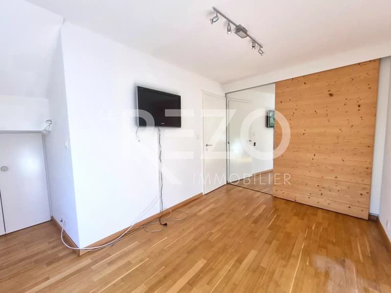 Architect-designed villa with swimming pool and sauna - Fully (13)