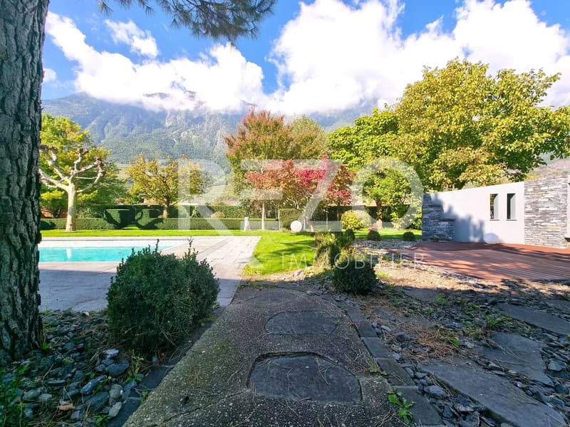 Architect-designed villa with swimming pool and sauna - Fully (10)