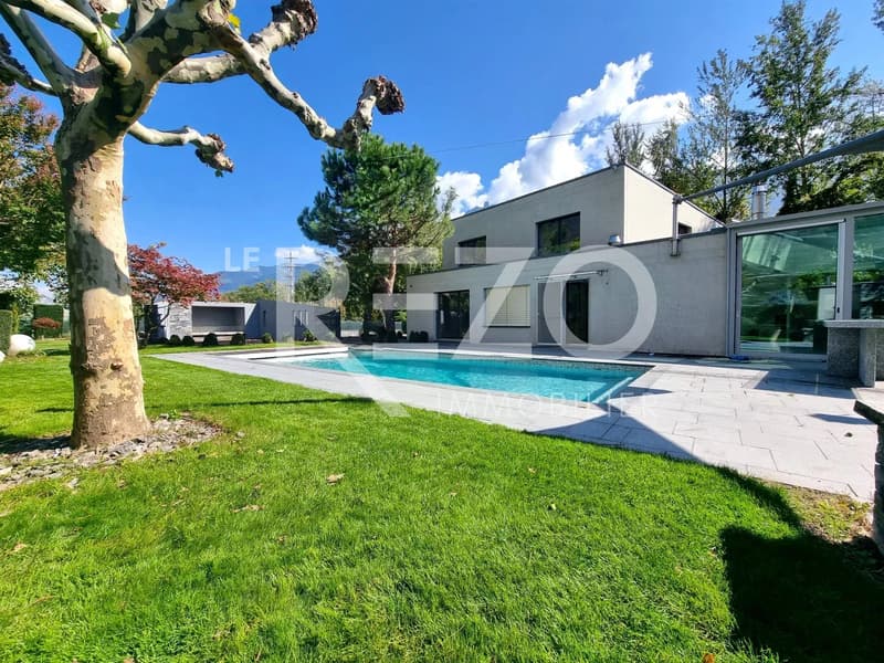 Architect-designed villa with swimming pool and sauna - Fully (6)