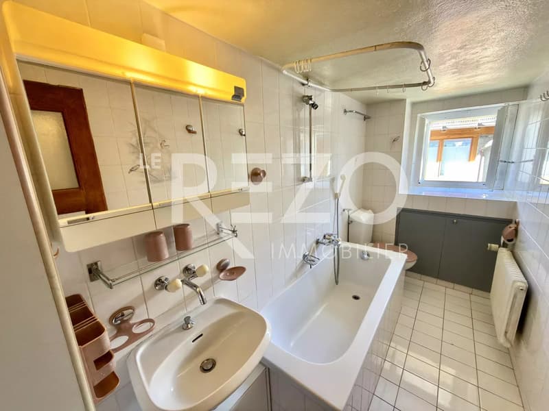 Appartement 4,5 dans maison classée - (1978) LENS (6)