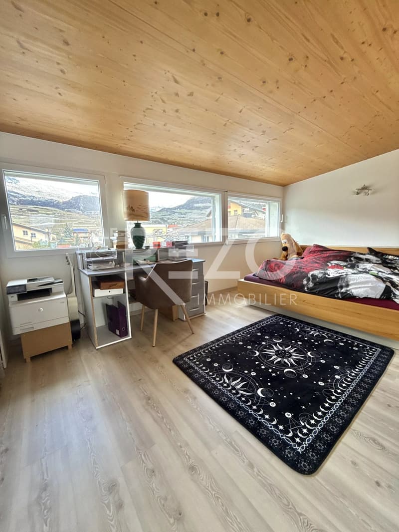Comfortable 3.5-room duplex with terrace and garden - Uvrier (1958) (11)