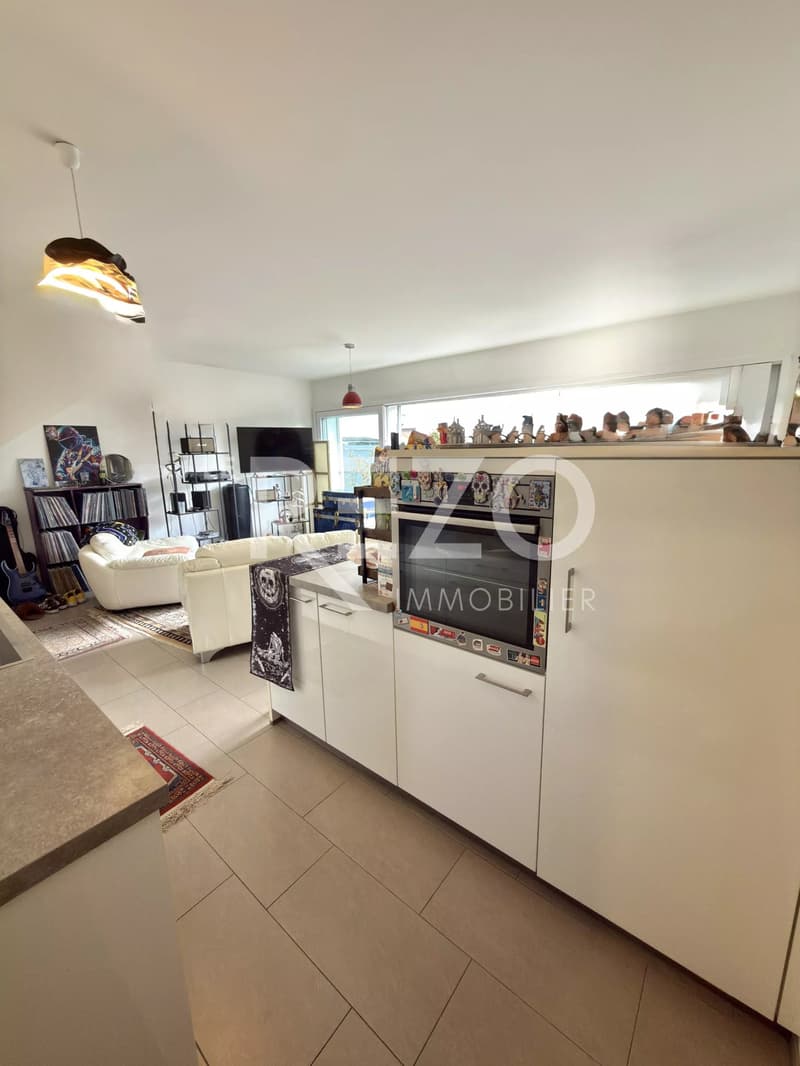 Comfortable 3.5-room duplex with terrace and garden - Uvrier (1958) (6)