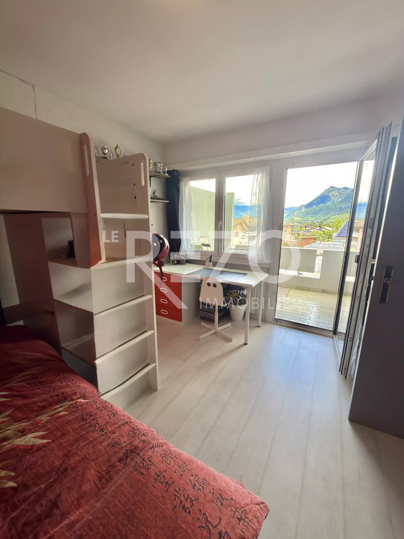 Bright 4.5-room apartment with large balcony facing south - Grône (11)