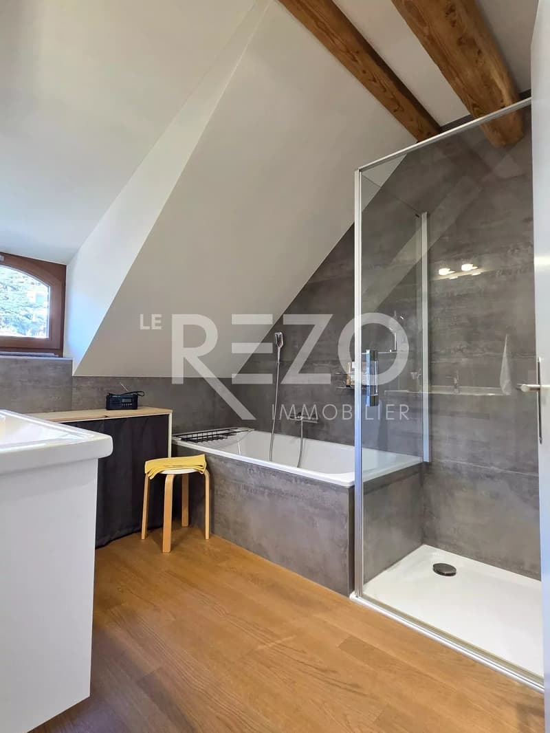 House with 2 apartments of high standard - Completely renovated - Sierre (11)