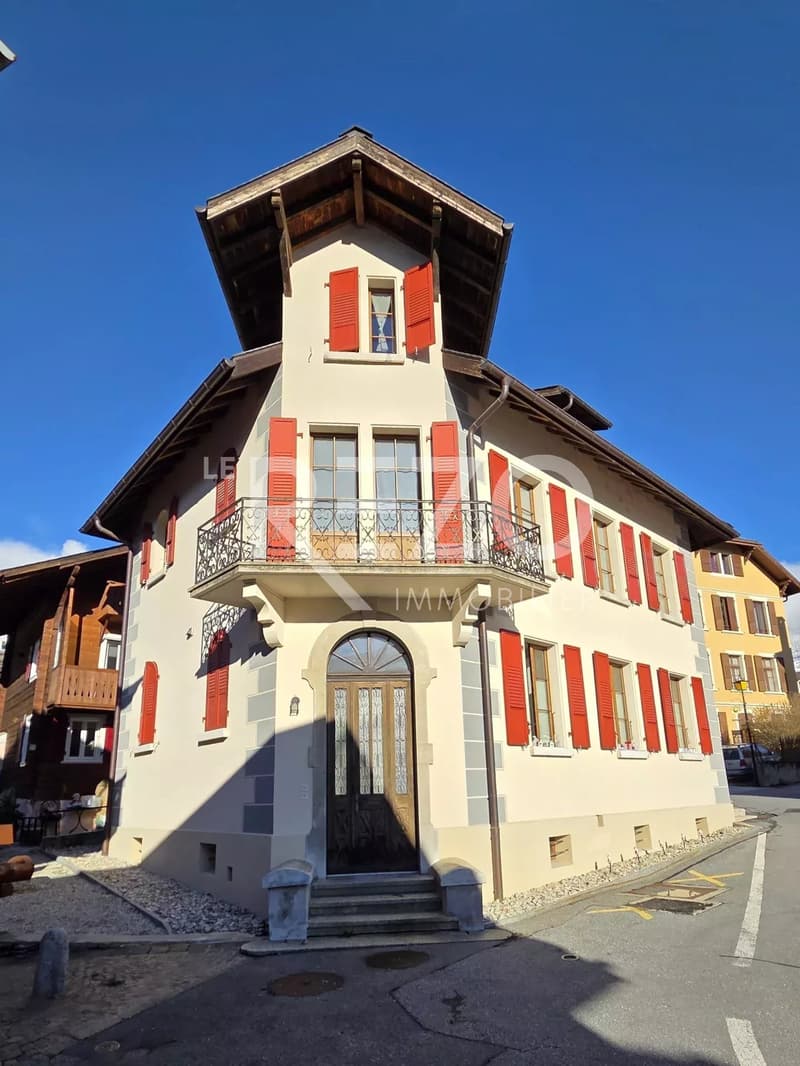 House with 2 apartments of high standard - Completely renovated - Sierre (1)