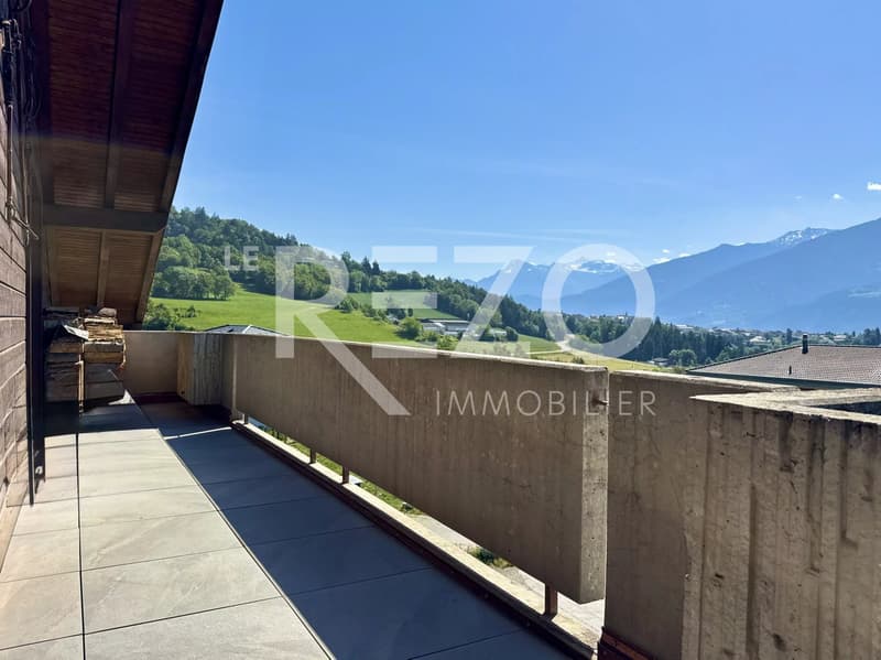 Spacious attic of 6.5 rooms with terrace and panoramic view - Savièse (4)
