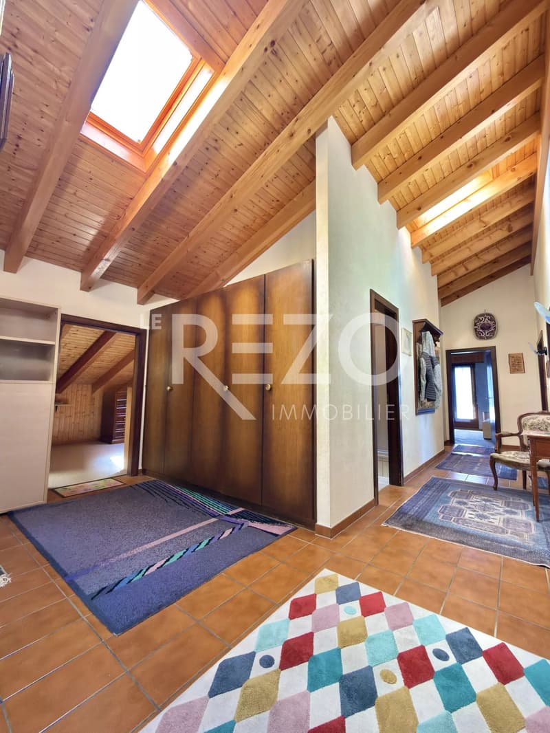 Spacious attic of 6.5 rooms with terrace and panoramic view - Savièse (7)