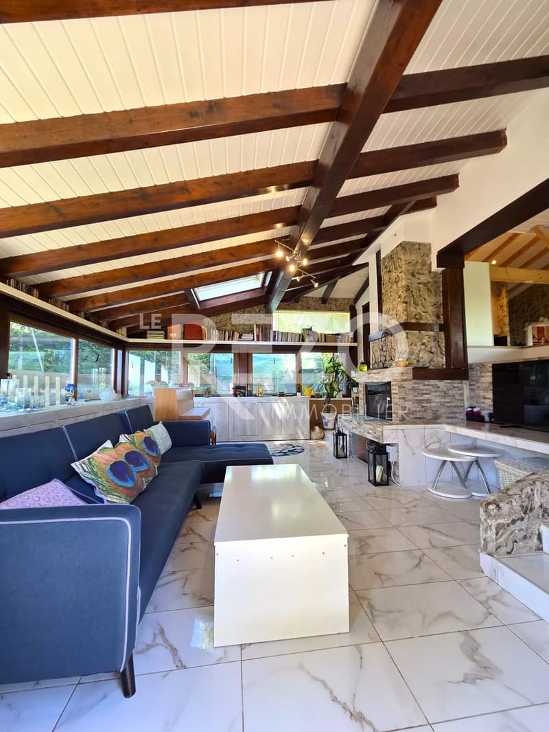 Beautiful 5-room chalet, absolute tranquility and panoramic view of the lake (7)