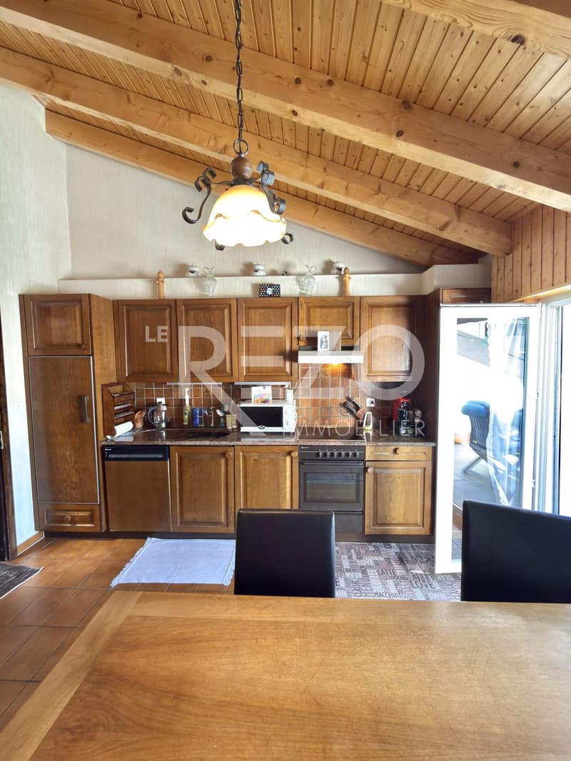 Spacieux attique de 6,5 pièces avec terrasse et vue panoramique - Savièse (12)