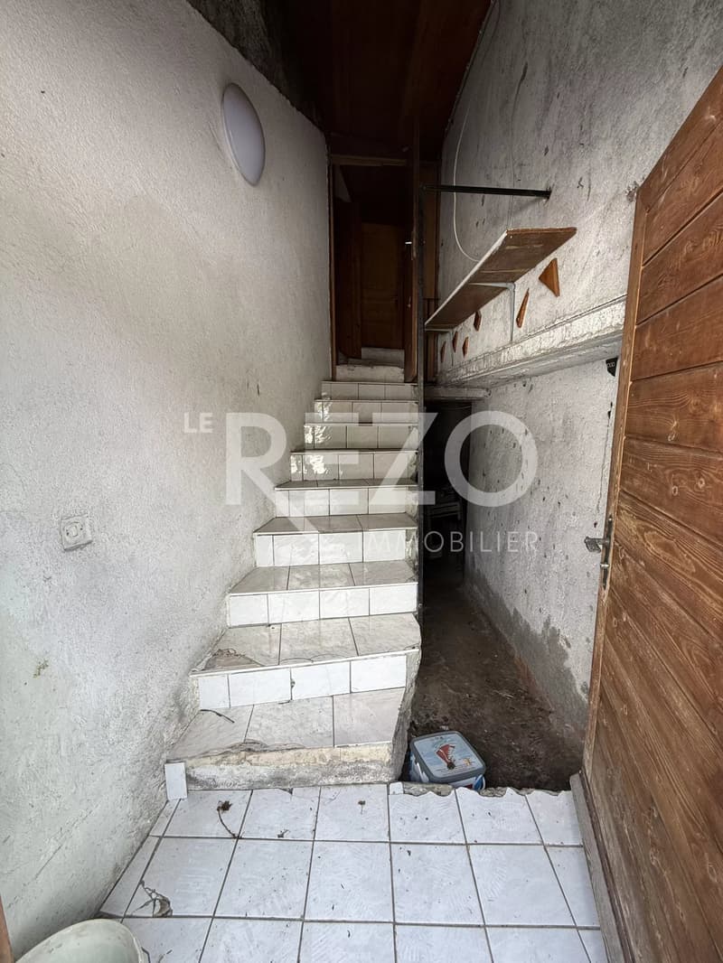 Maison de village mitoyenne à rénover. SAVIÈSE, VS. (3)