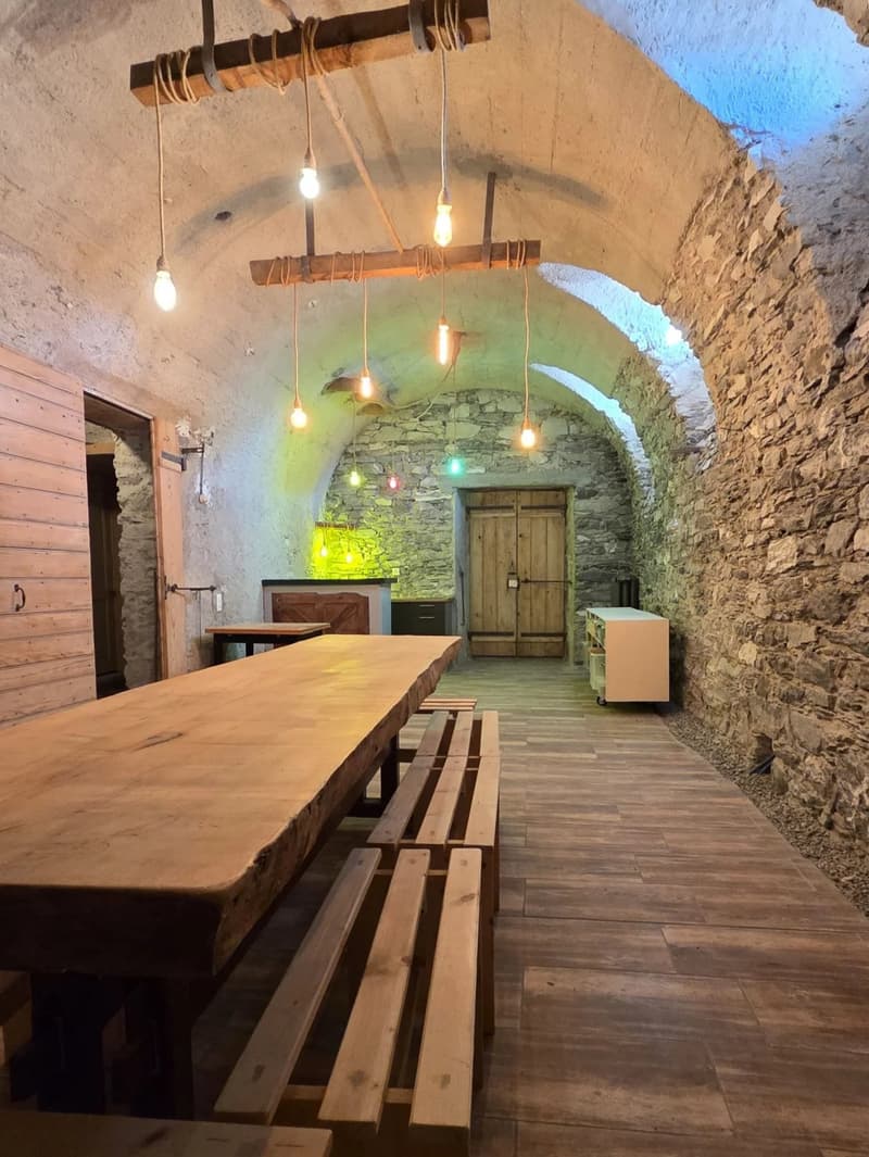 Maison villageoise de charme avec dépendance 2,5p. Sierre, VS (12)