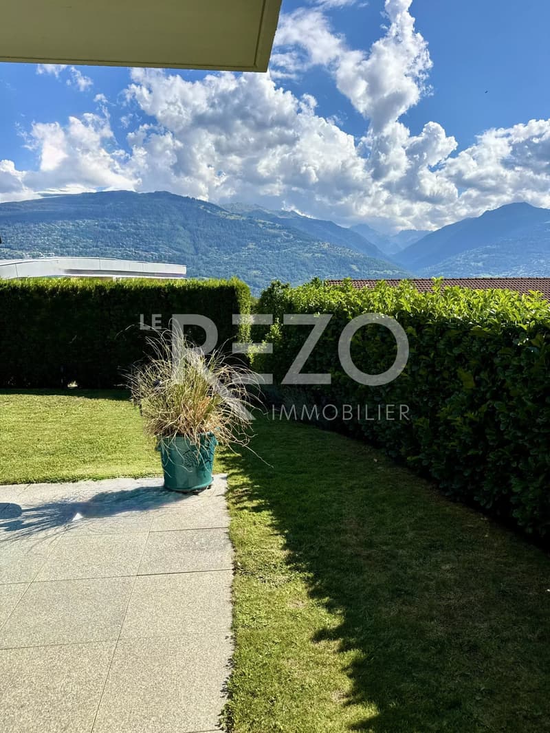Superbe appartement de 3,5 pièces avec grande terrasse, jardin et vue panoramique. SAVIÈSE, VS (4)