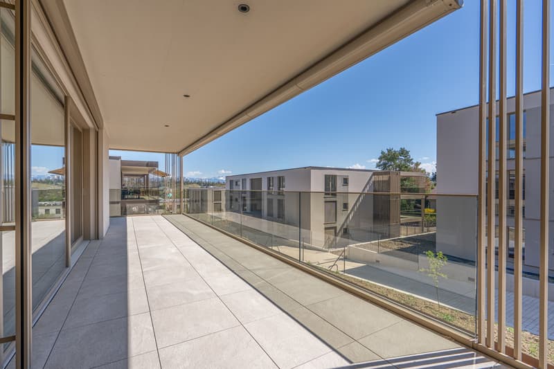 4,5 pièces neuf avec un généreux balcon (7)