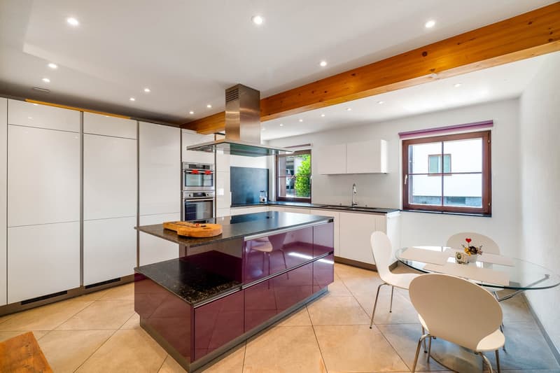 Majestic Estate with Extensive Grounds (4)