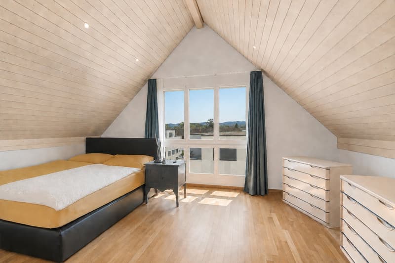 Grosszügige Dach-Maisonettewohnung mit Südwestterrasse und Alpensicht (13)